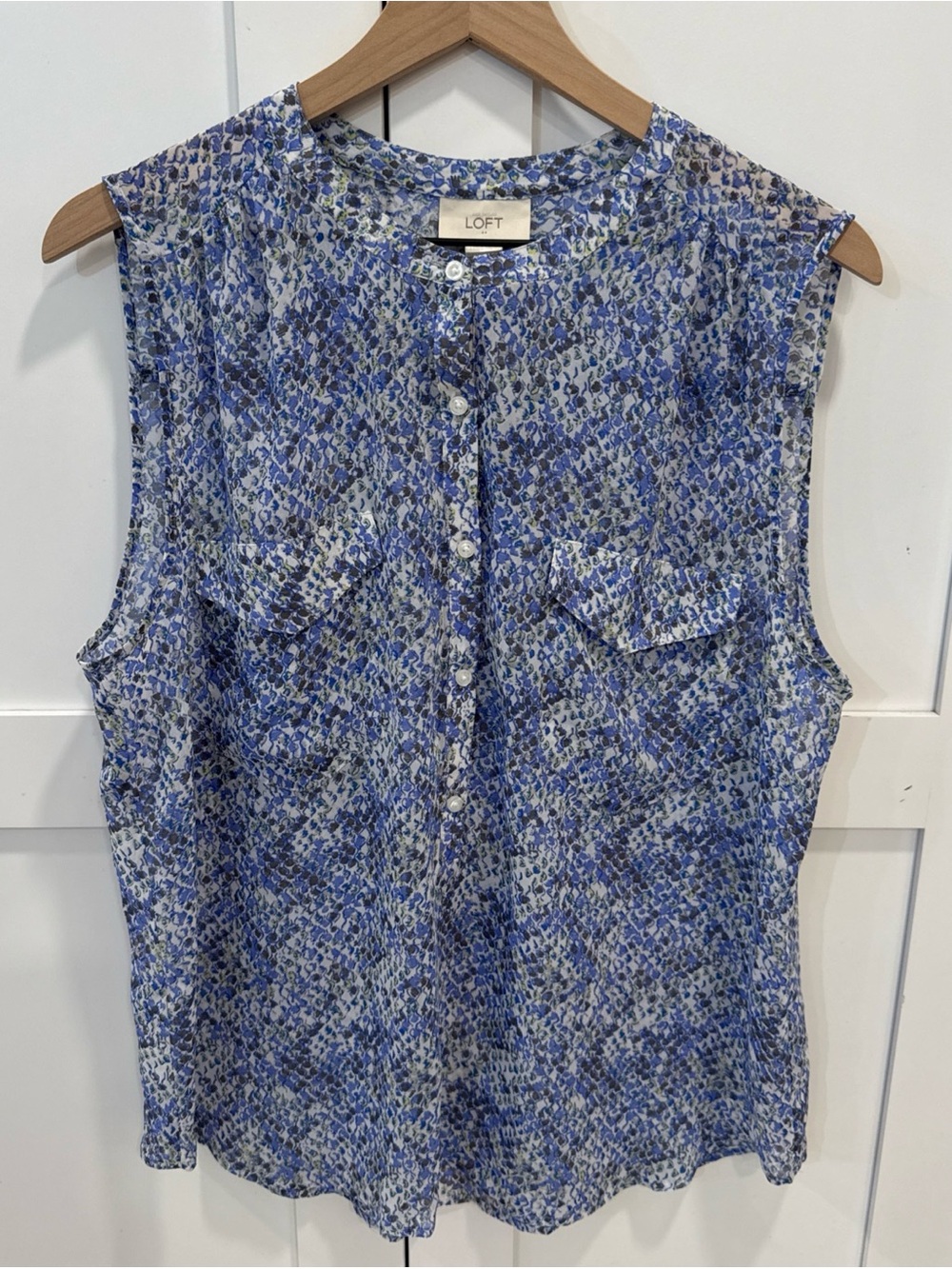 LOFT Blue patterned semi sheer Sleeveless Button-Front Top XL